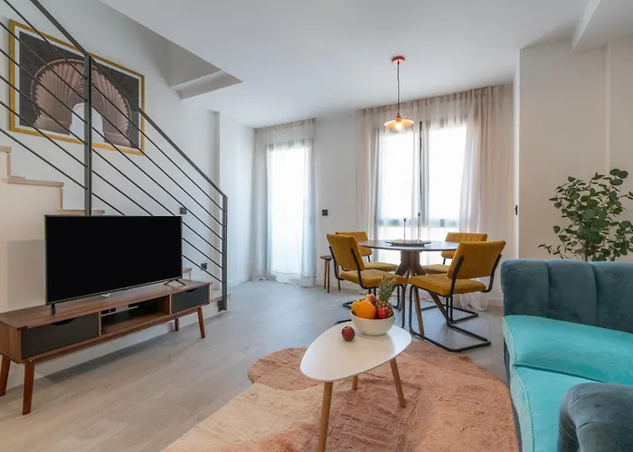 Sanctuary, By Cazul Apartment